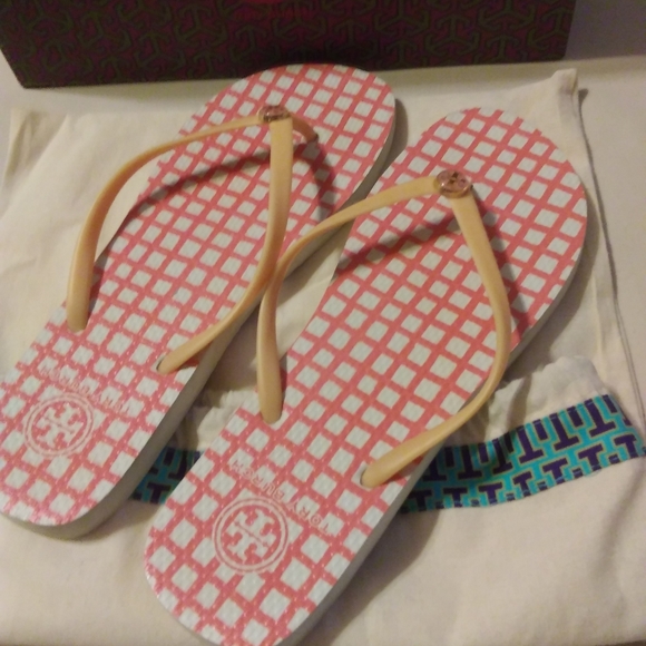Tory Burch flip flops (Authentic) - Picture 4 of 5